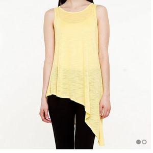 *Get it for💲2* Yellow Knit Tunic Top from Le Chateau